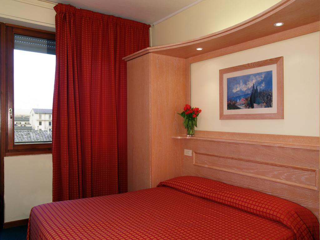 פירנצה Hotel Meridiana מראה חיצוני תמונה