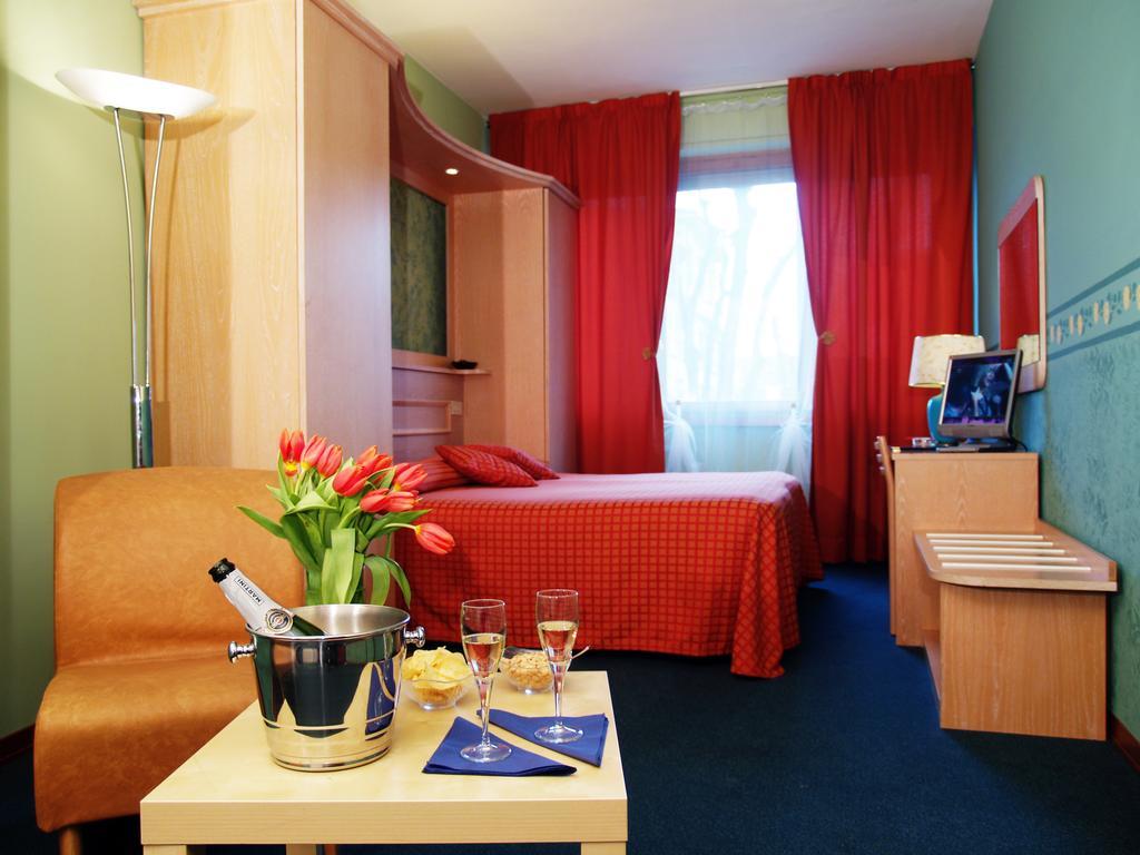פירנצה Hotel Meridiana מראה חיצוני תמונה