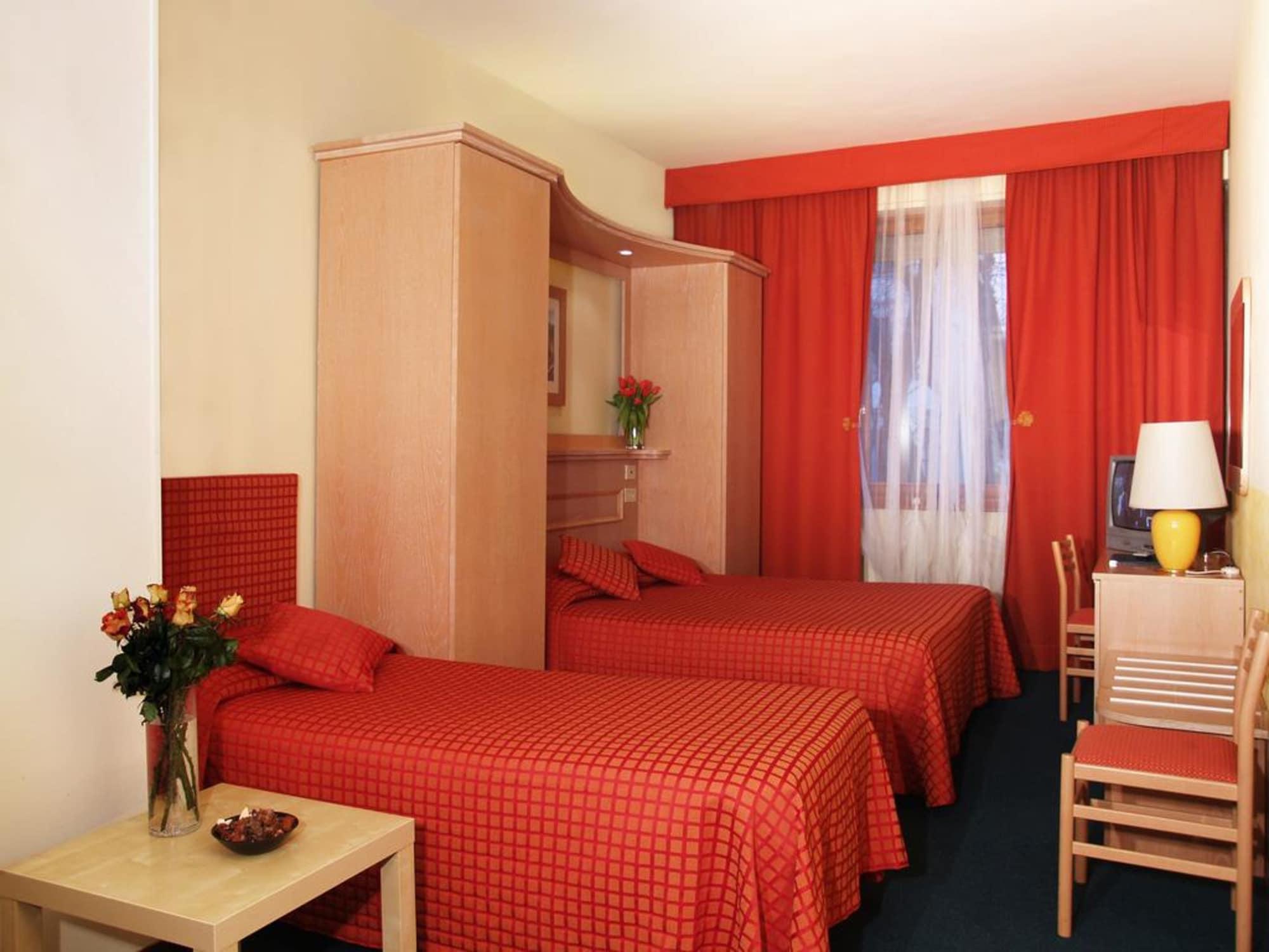 פירנצה Hotel Meridiana מראה חיצוני תמונה