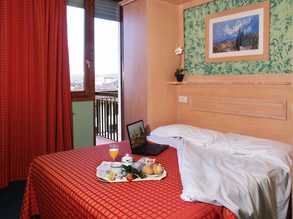 פירנצה Hotel Meridiana מראה חיצוני תמונה