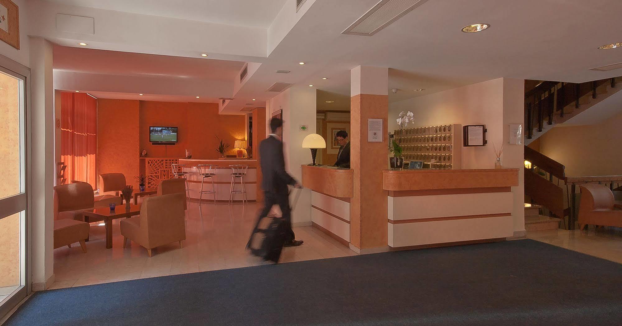 פירנצה Hotel Meridiana מראה חיצוני תמונה