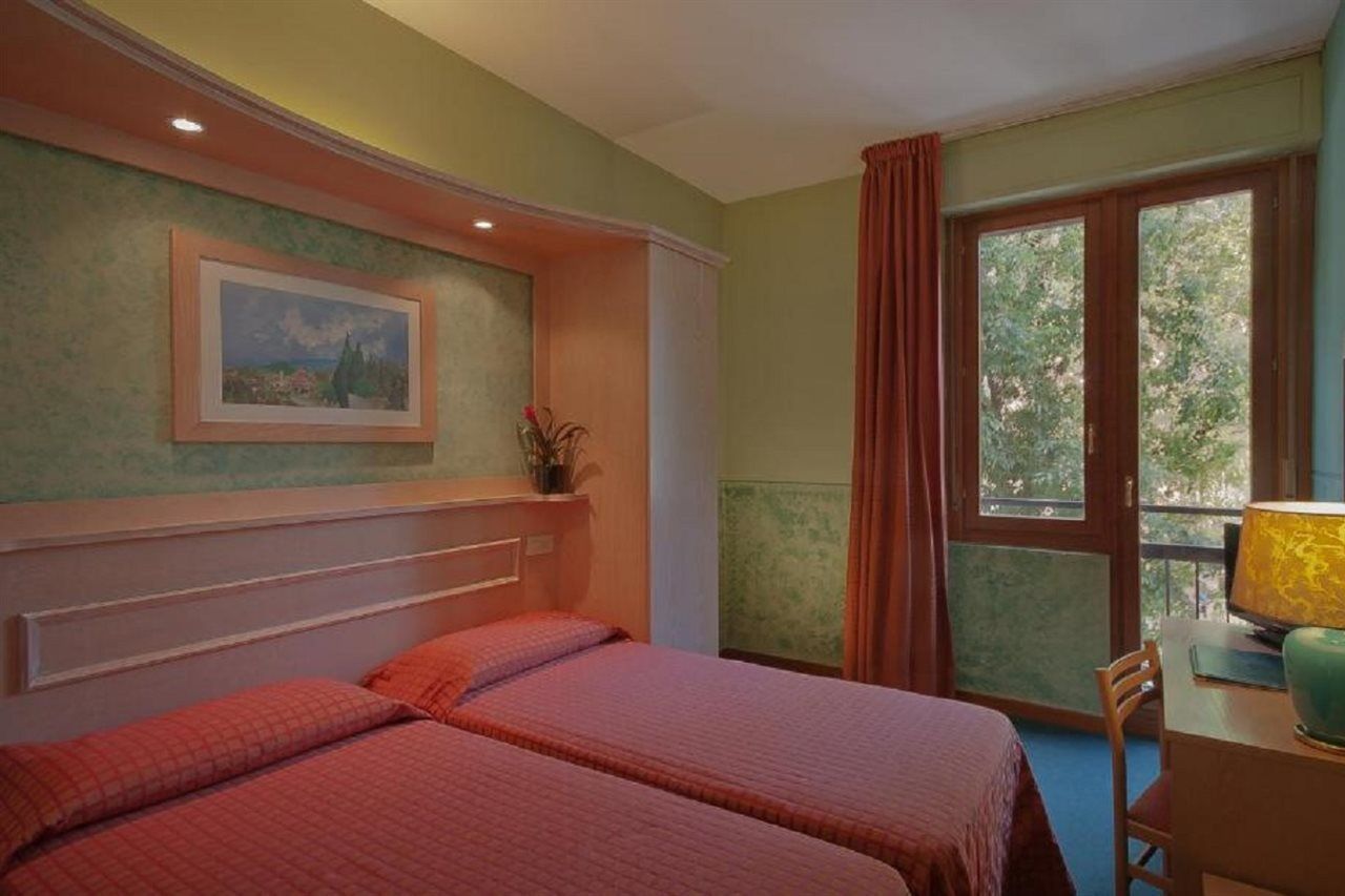 פירנצה Hotel Meridiana מראה חיצוני תמונה